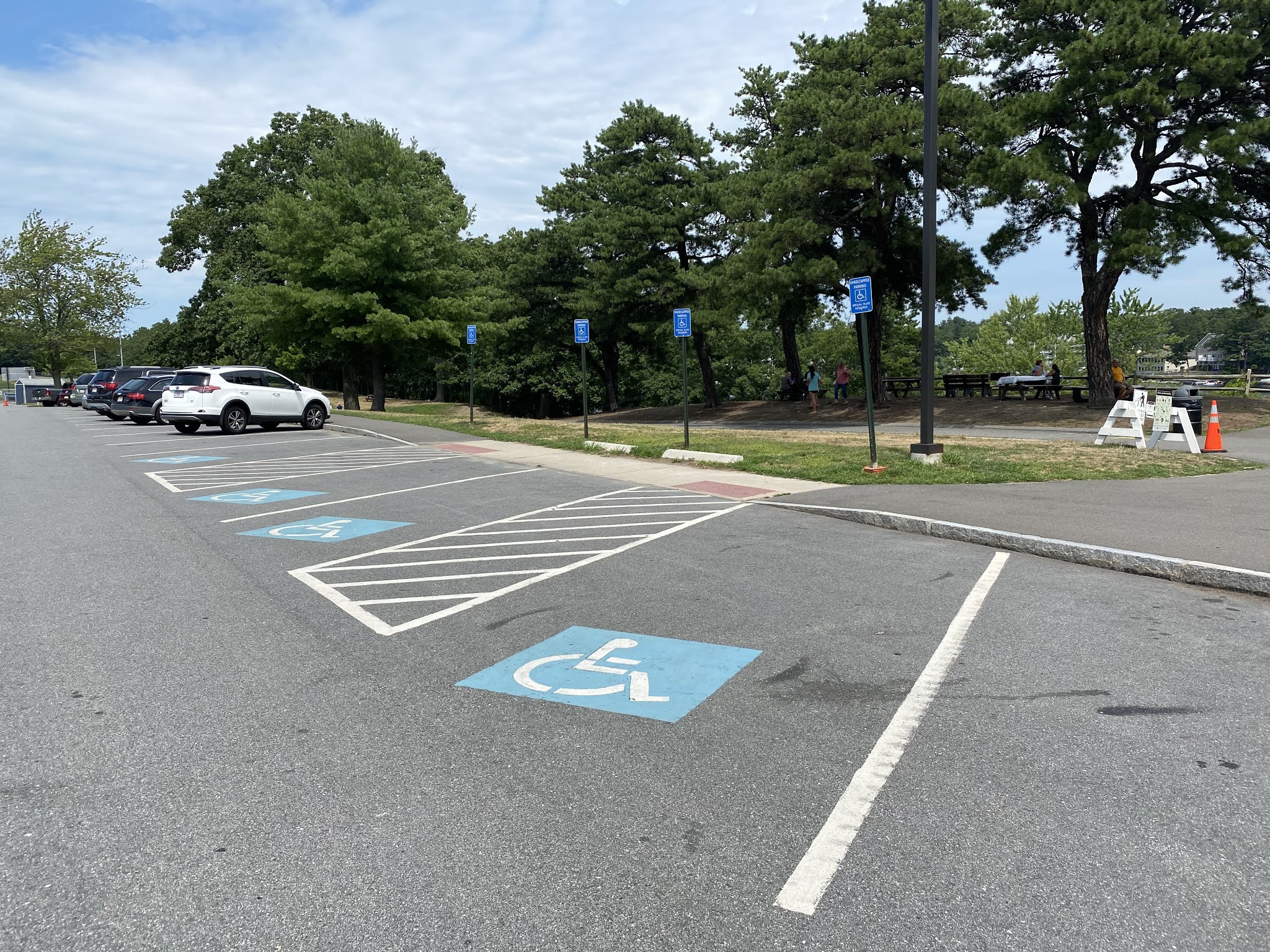 Everyone Outdoors Lake Park in Worcester Provides Oneway Trail Loop