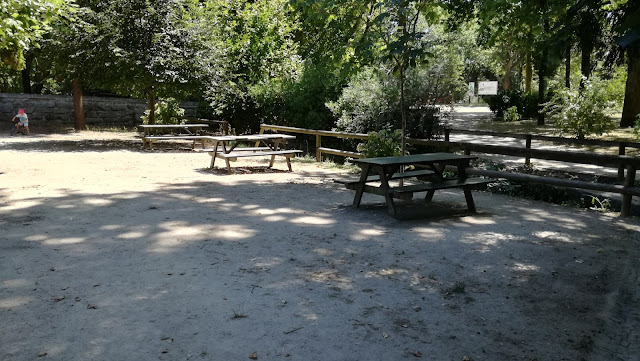 Parque de Merendas da Praia Fluvial das Taipas Parque de Merendas da Praia Fluvial das Taipas