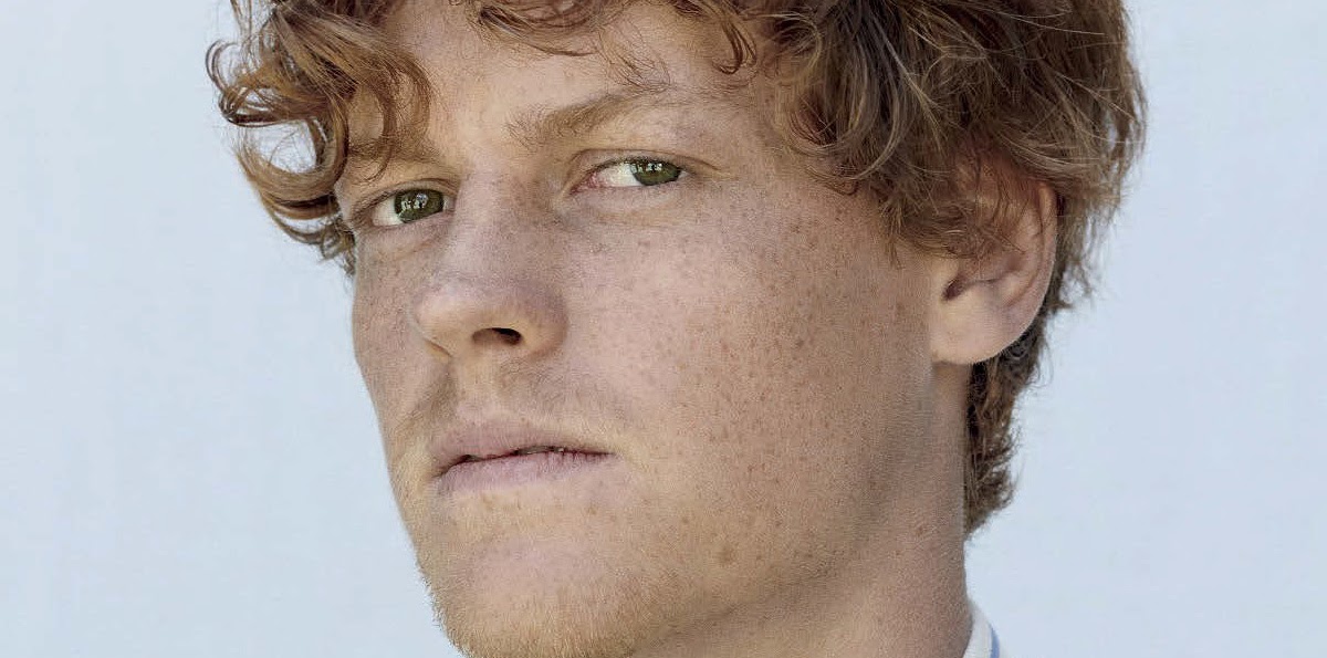 Jannik Sinner, el nuevo talento del tenis posa para GQ Italia en fotos