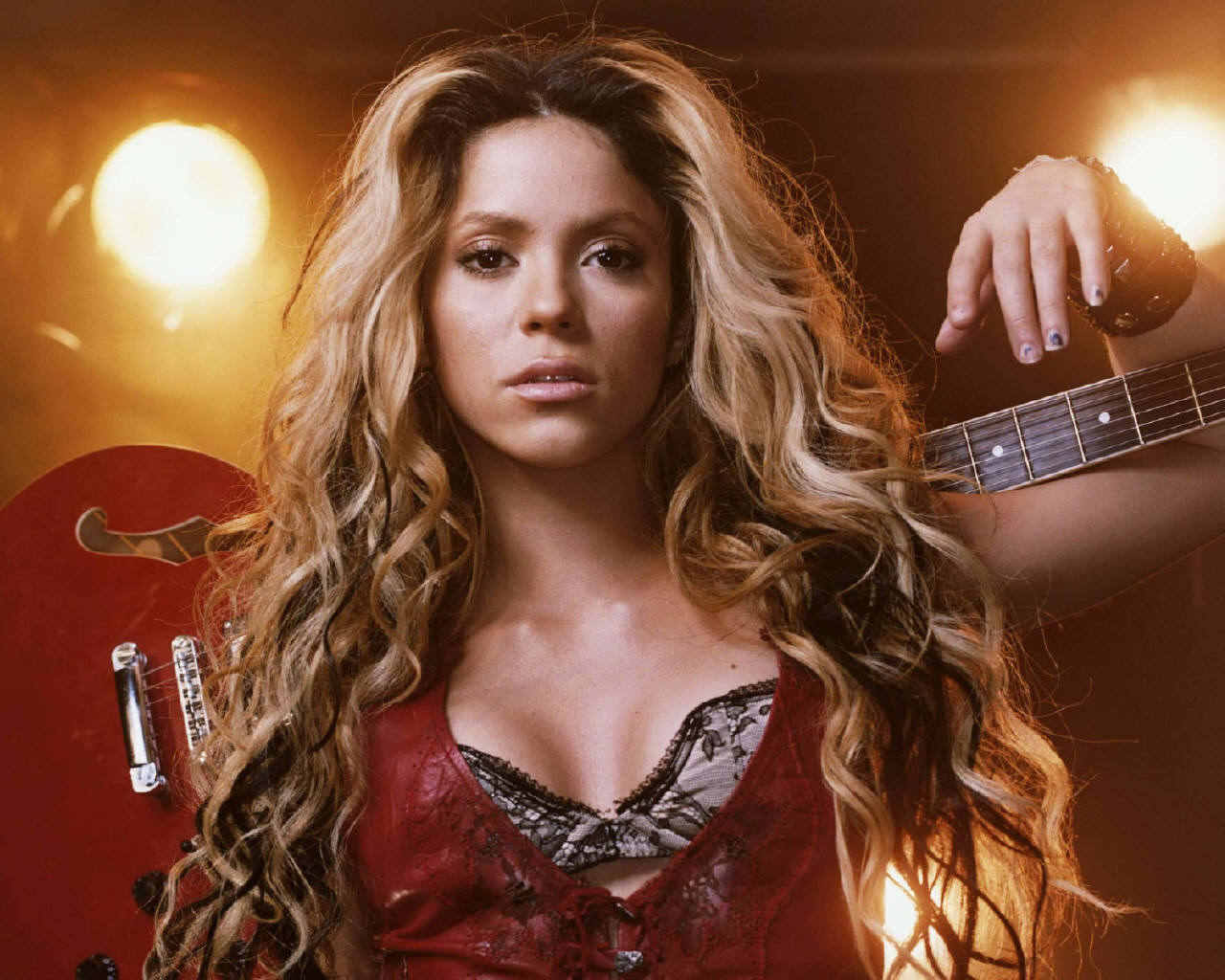 Shakira and Pitbull ‘Get It Started’ mention Manila on Lyrics Listen to MP3