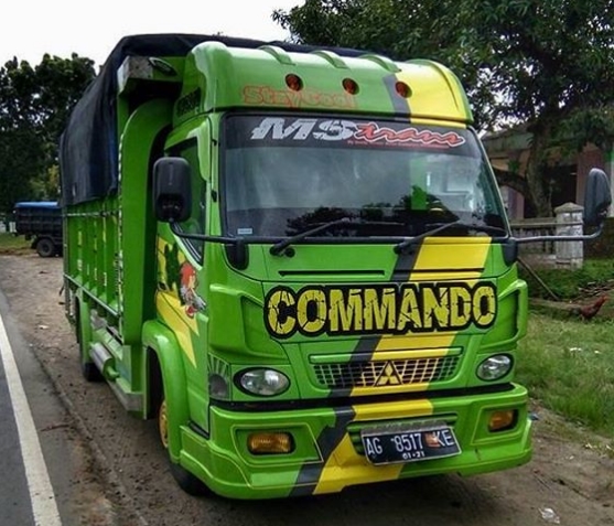 Modifikasi Mobil Truk Lampung-hijau kuning