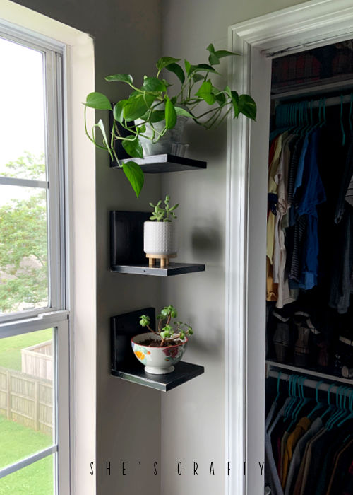 She's Crafty Simple and Stylish Plant Shelves
