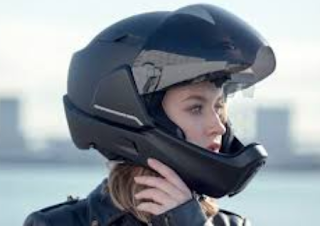 6 Cara ampuh membersihkan helm motor yang bau dengan benar 6 Cara ampuh membersihkan helm motor yang bau dengan benar
