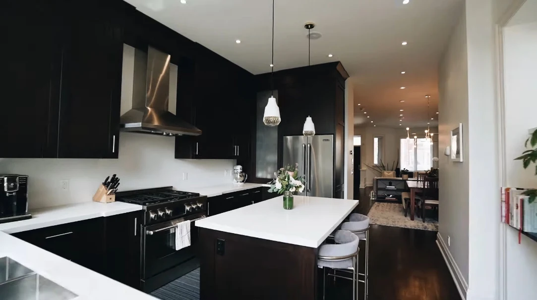39 Interior Design Photos vs. Tour 262 Lisgar St, Toronto, ON Luxury Home