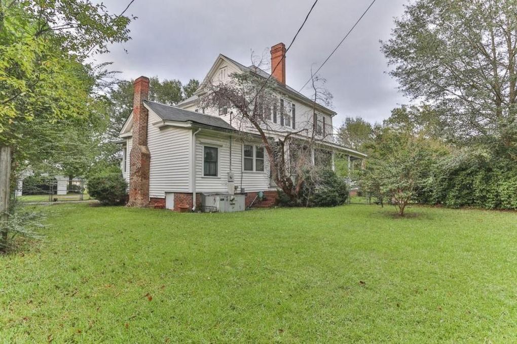 Yesterdwell 1901 Colonial Revival Rockingham, NC
