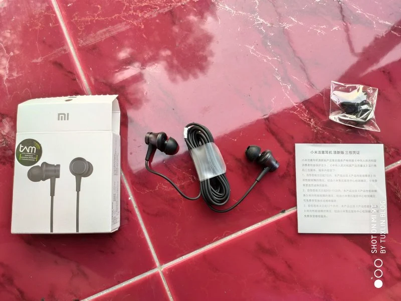 Paket Pembelian Xiaomi Mi In-Ear Headphones Basic