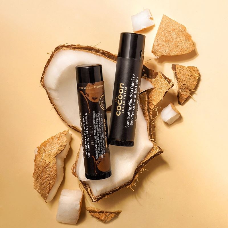 Cocoon Son dưỡng dầu dừa 5g.