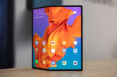 Huawei Mate X List of best upcoming and expected smartphones in 2020, Going back to the past (almost two decades), we had phones with small screens and creepy internet.