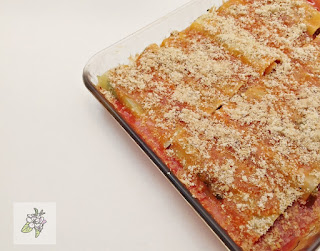 Canelones veganos con espinacas y crema de tomate. Canelones veganos con espinacas y crema de tomate.