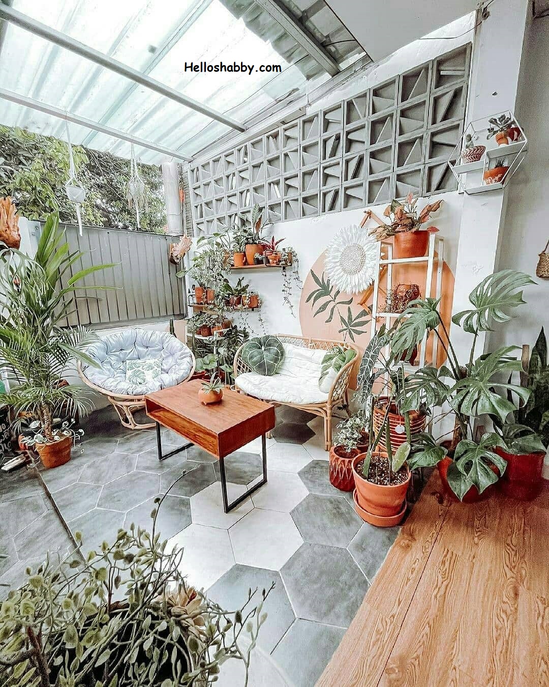 7 Desain Taman Belakang Rumah yang Bisa Buat Bersantai Keluarga