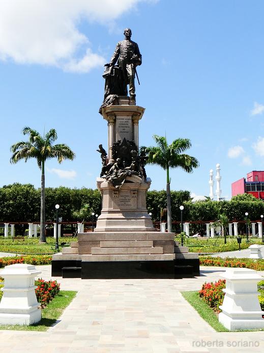 O El Dorado é aqui Praça da Saudade, Manaus O El Dorado é aqui Praça da Saudade, Manaus