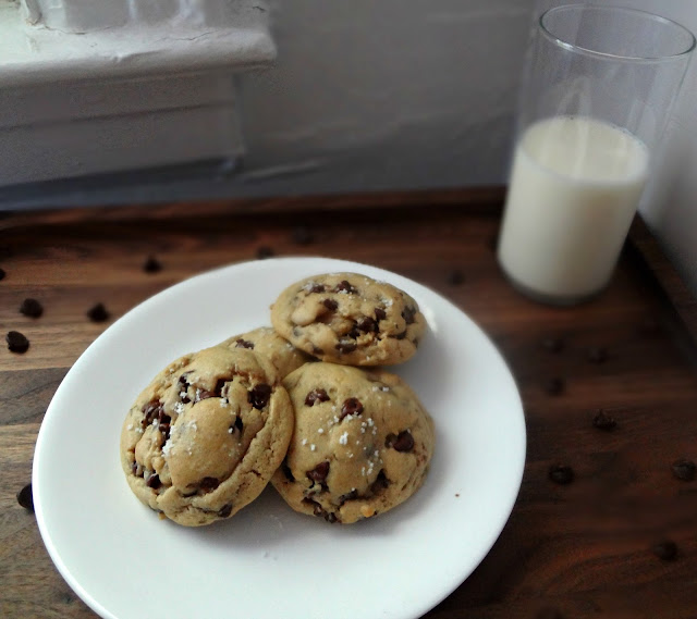 Bakery Style Chocolate Chip Cookies