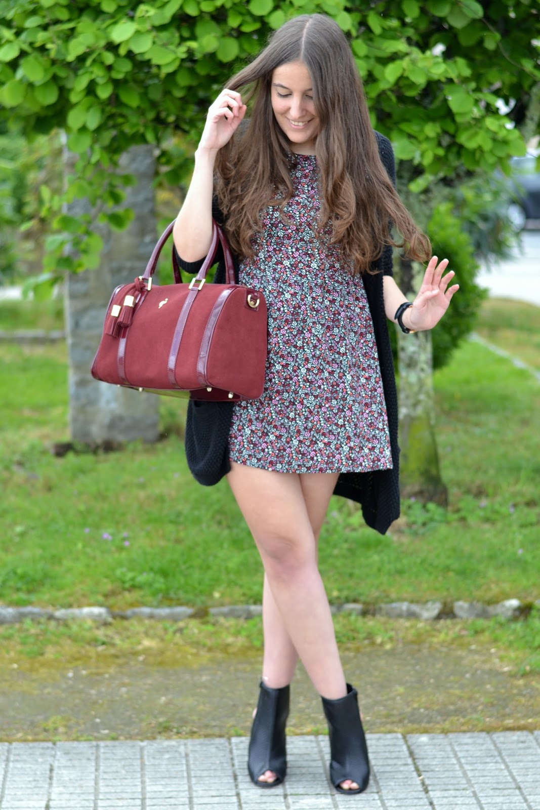 looks casual dress and ankle boots