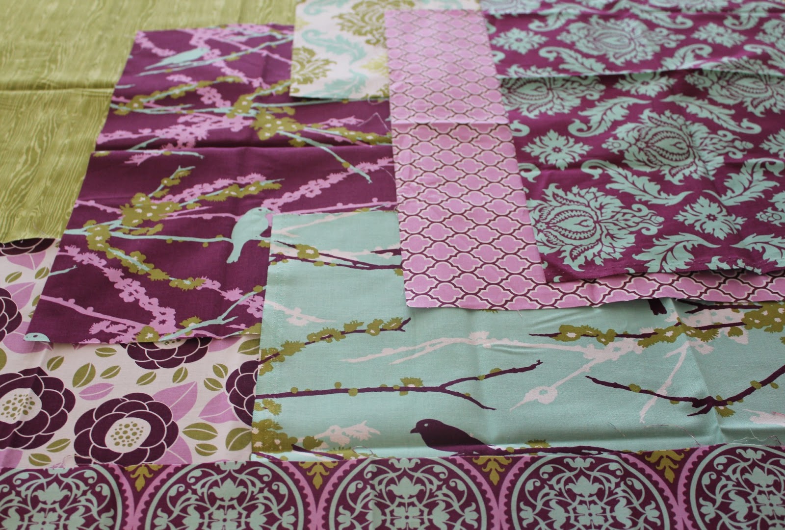 A Bushel and A Peck : Mom's Lilac Diamond HST Quilt