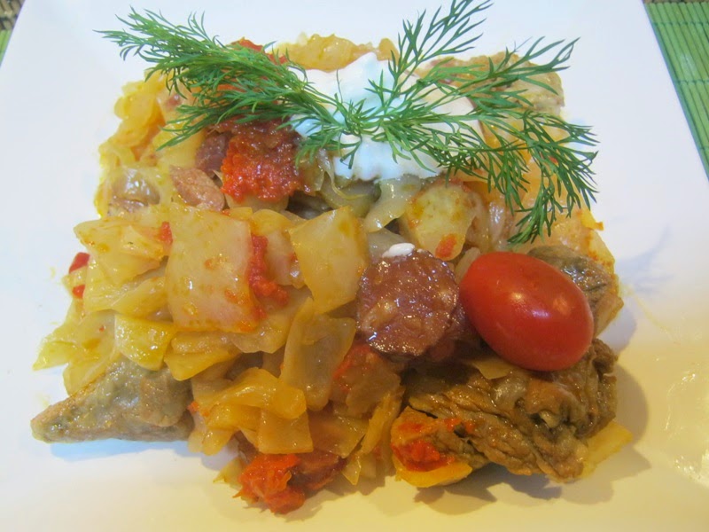 Bigos - varza cu carne, costita si carnati
