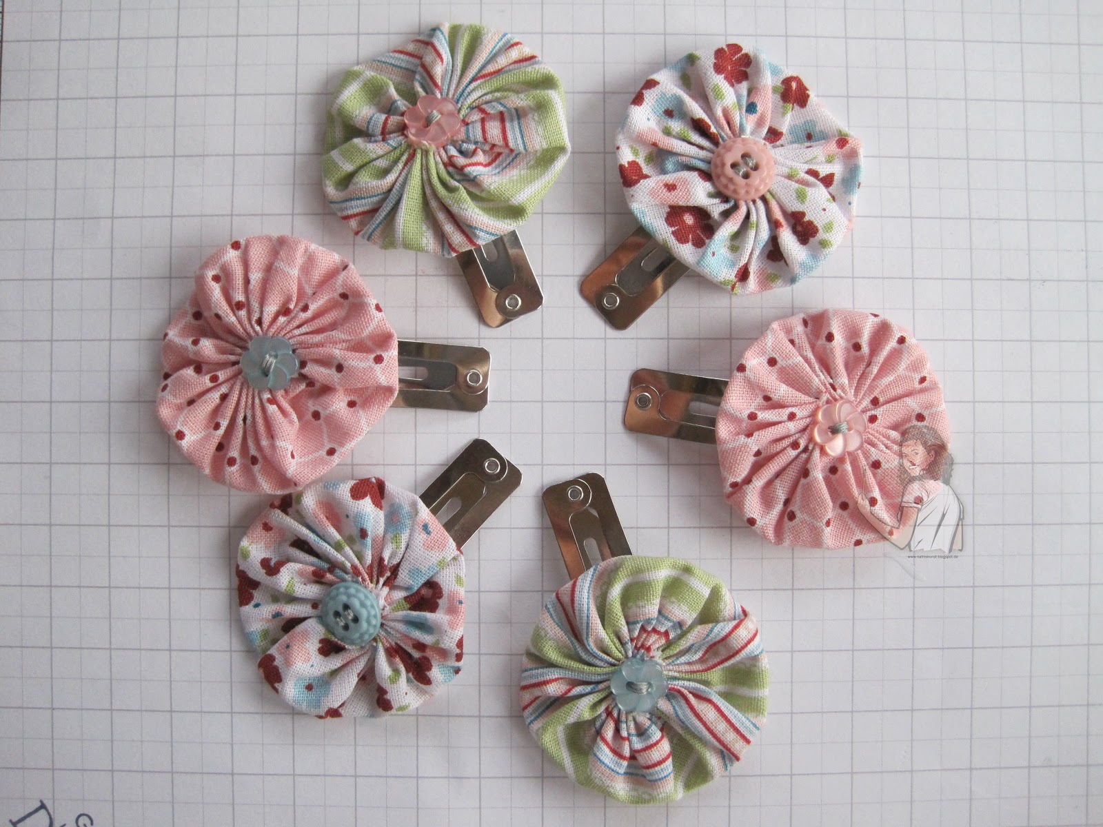 Kathis Kunst: Anleitung Stoffblumen