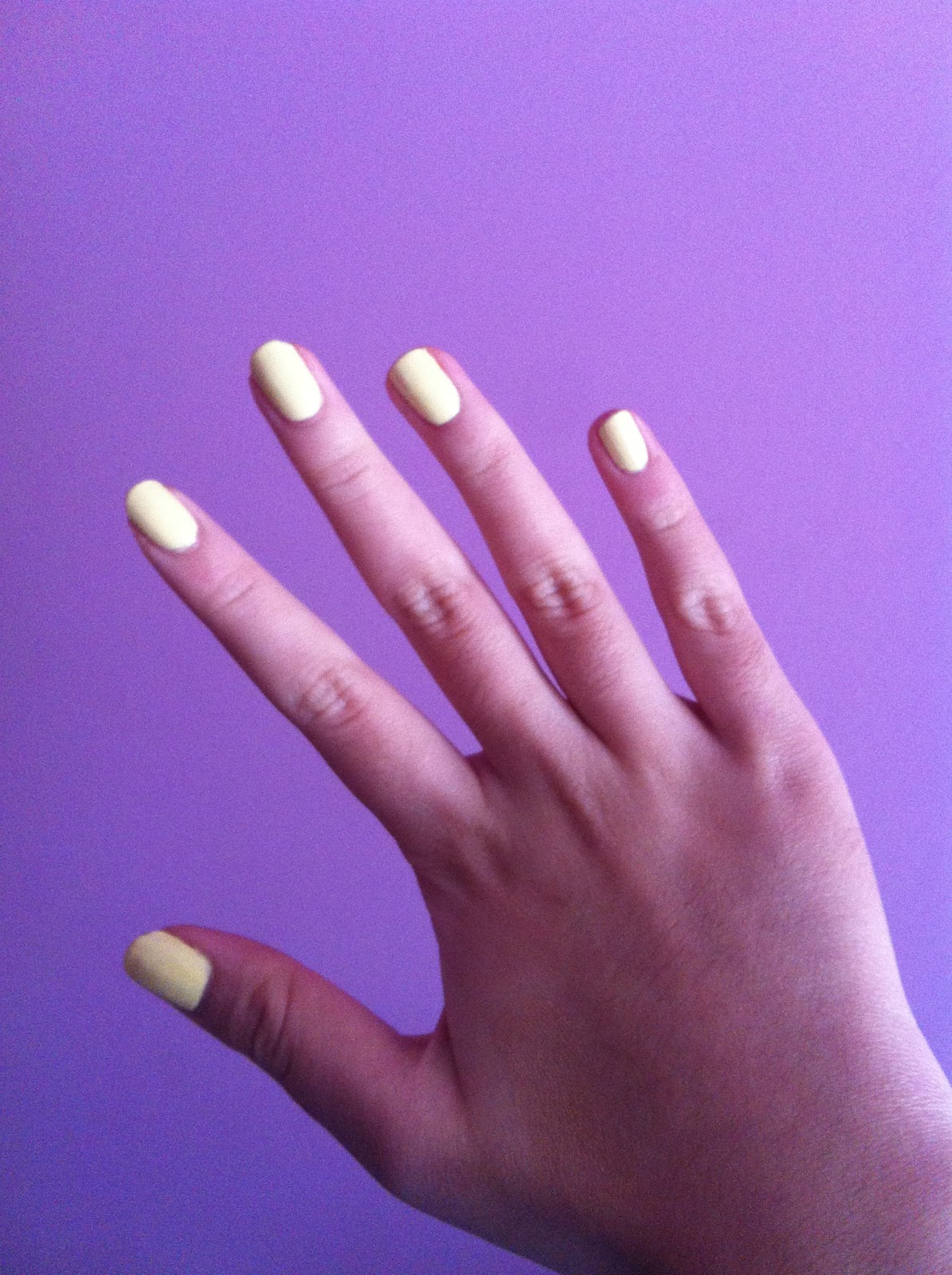 beauty sundae Review Rimmel Lasting Finish Nail Polish 058 Lemon Drop