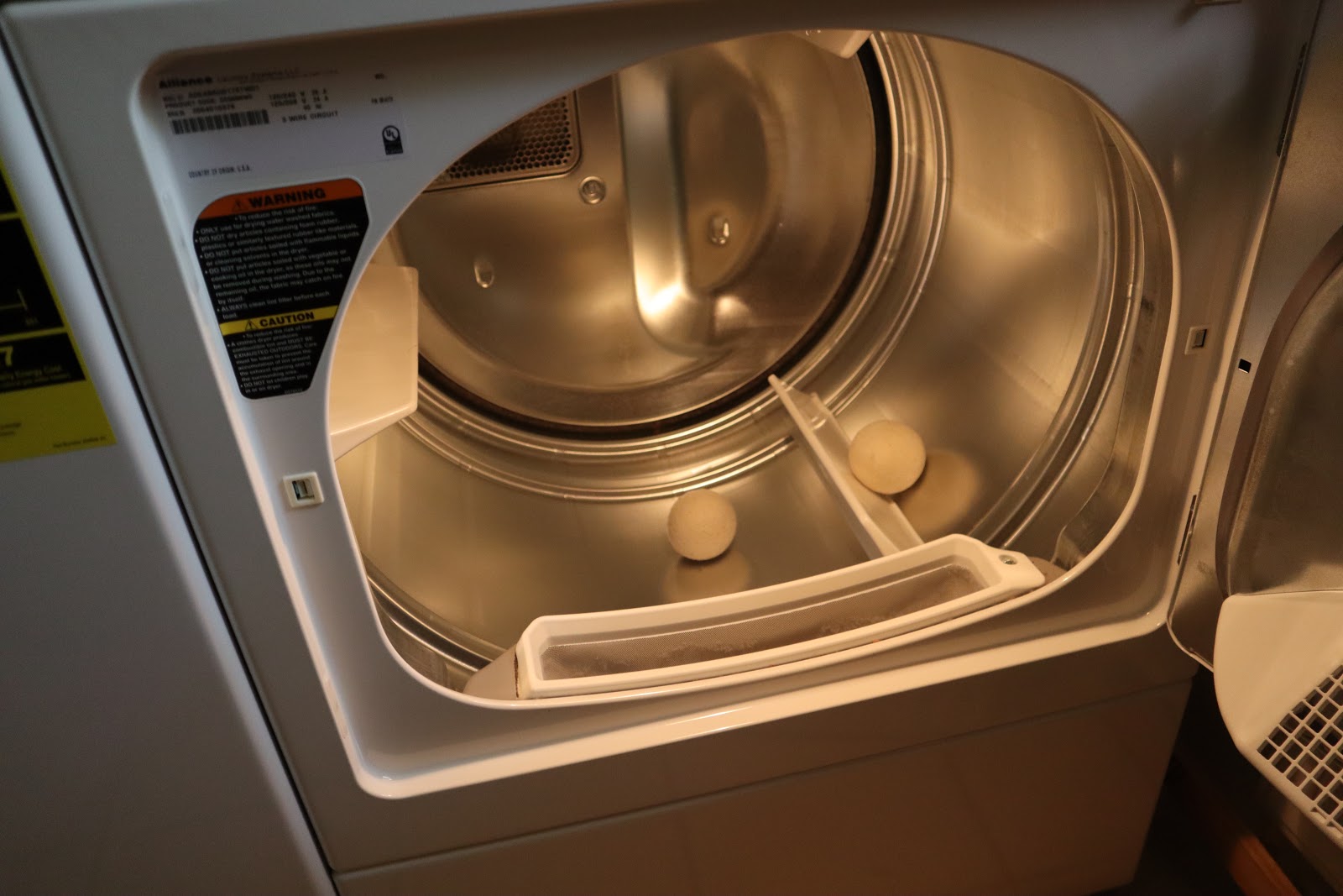 Momfessionals Speed Queen Washer and Dryer Review