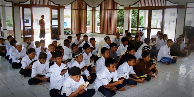 Banyak Dianggap Belum Mampu, Siapa Bilang Anak-Anak Tidak Boleh Berjihad? Banyak Dianggap Belum Mampu, Siapa Bilang Anak-Anak Tidak Boleh Berjihad?