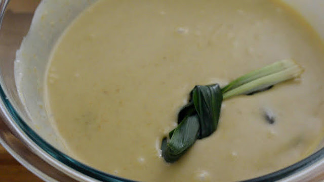 knotted pandan leaves Add pandan leaves to kaya bowl