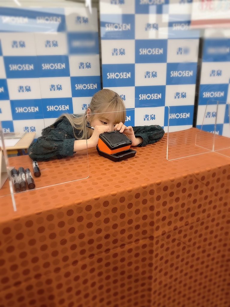 实体活动再开!桃乃木かな的活动长这样⋯ 实体活动再开!桃乃木かな的活动长这样⋯