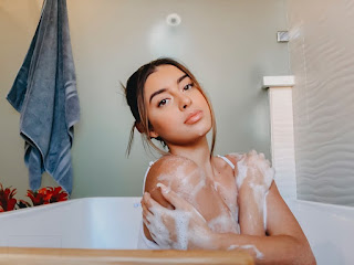 Kalani Hilliker Style - Social Media 04/13/2020