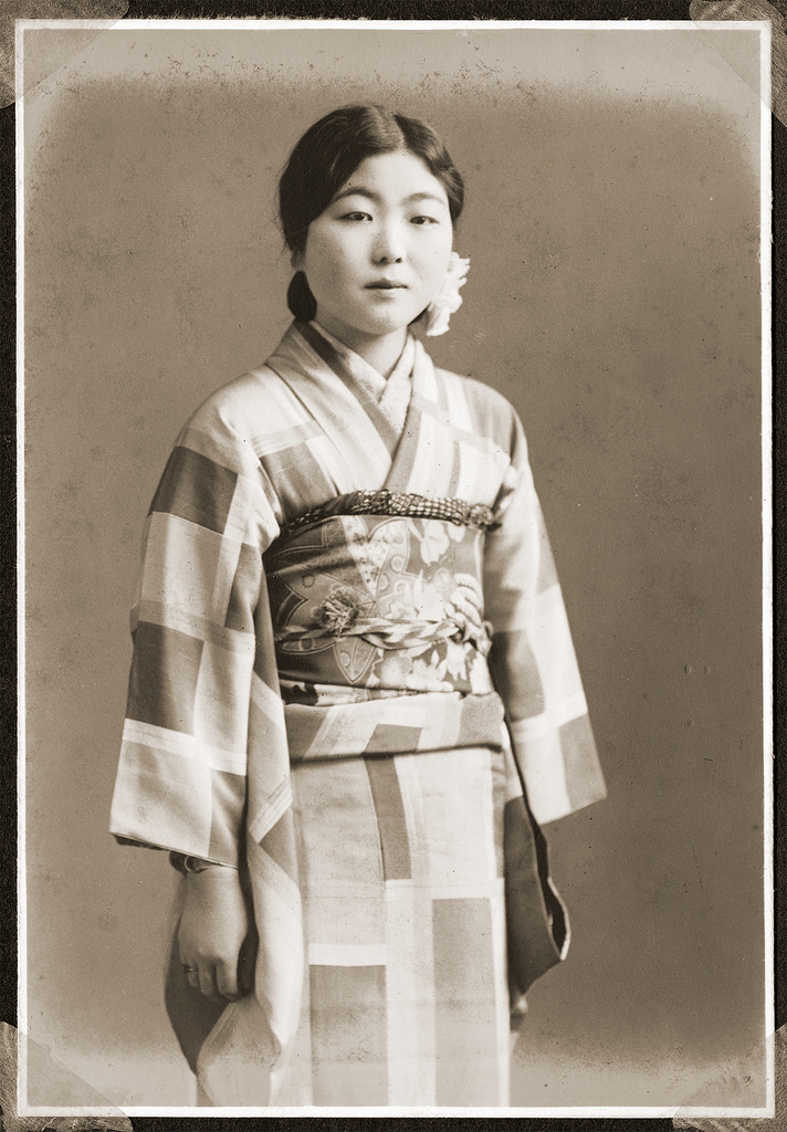 Японская старуха. Пожилые японцы. Японские девушки фото старинные. Ито кобаяси. Ито кобаяси.