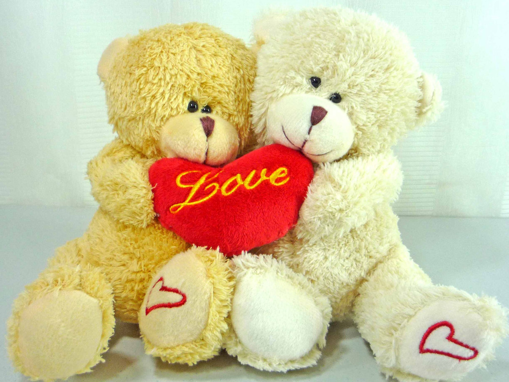 http://1.bp.blogspot.com/-jLUu-7h-XHk/TrtHMps54wI/AAAAAAAAB-4/F3InJfecuiE/s1600/couple_love_teddys_Wallpaper%255Bheart-touching-wallpapers.blogspot.com%255D.jpg