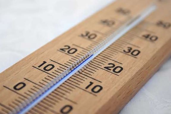  set alat pengukur suhu 