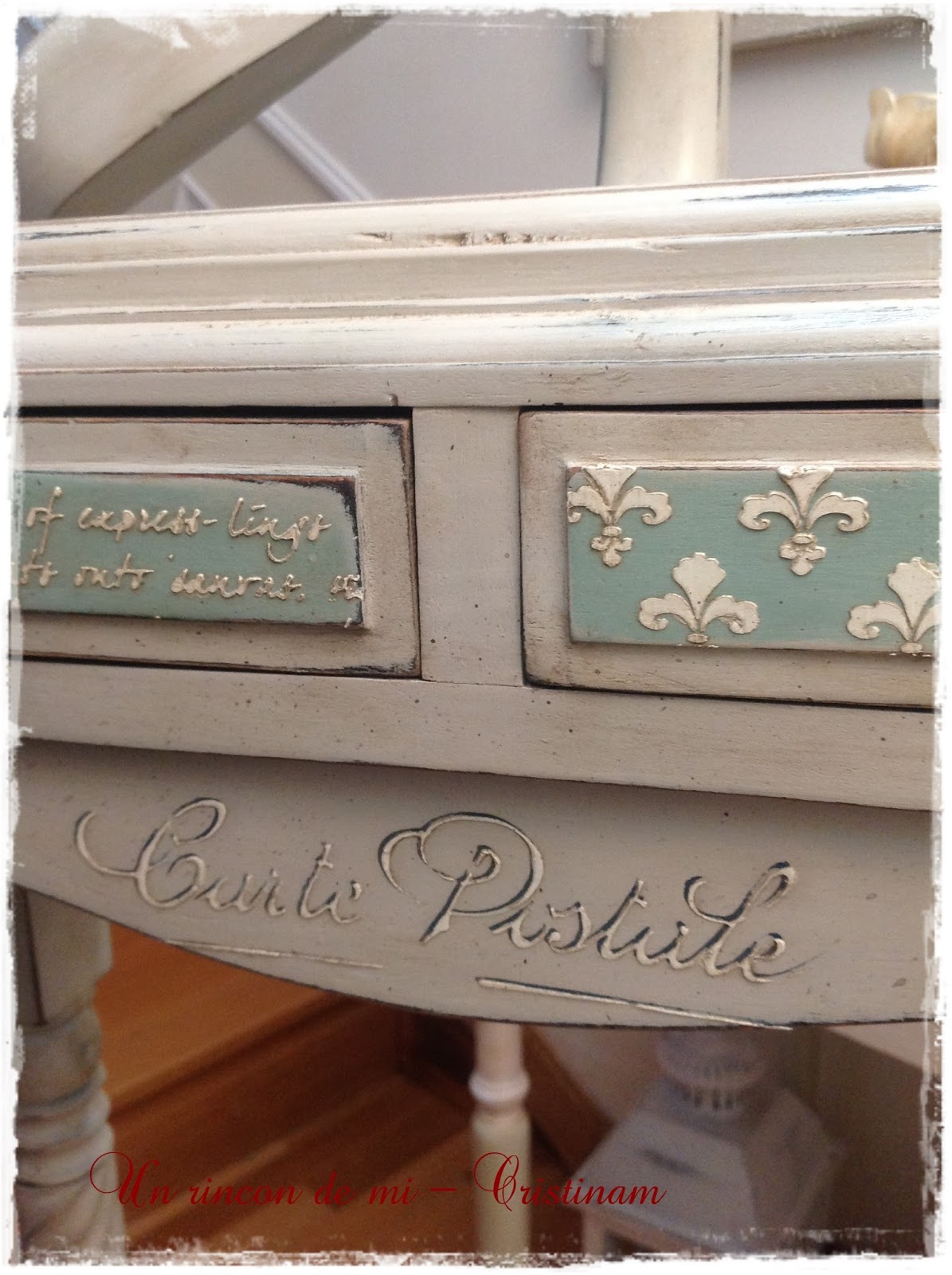 Un rincón de mi Galán pintado con pintura chalk paint en spray