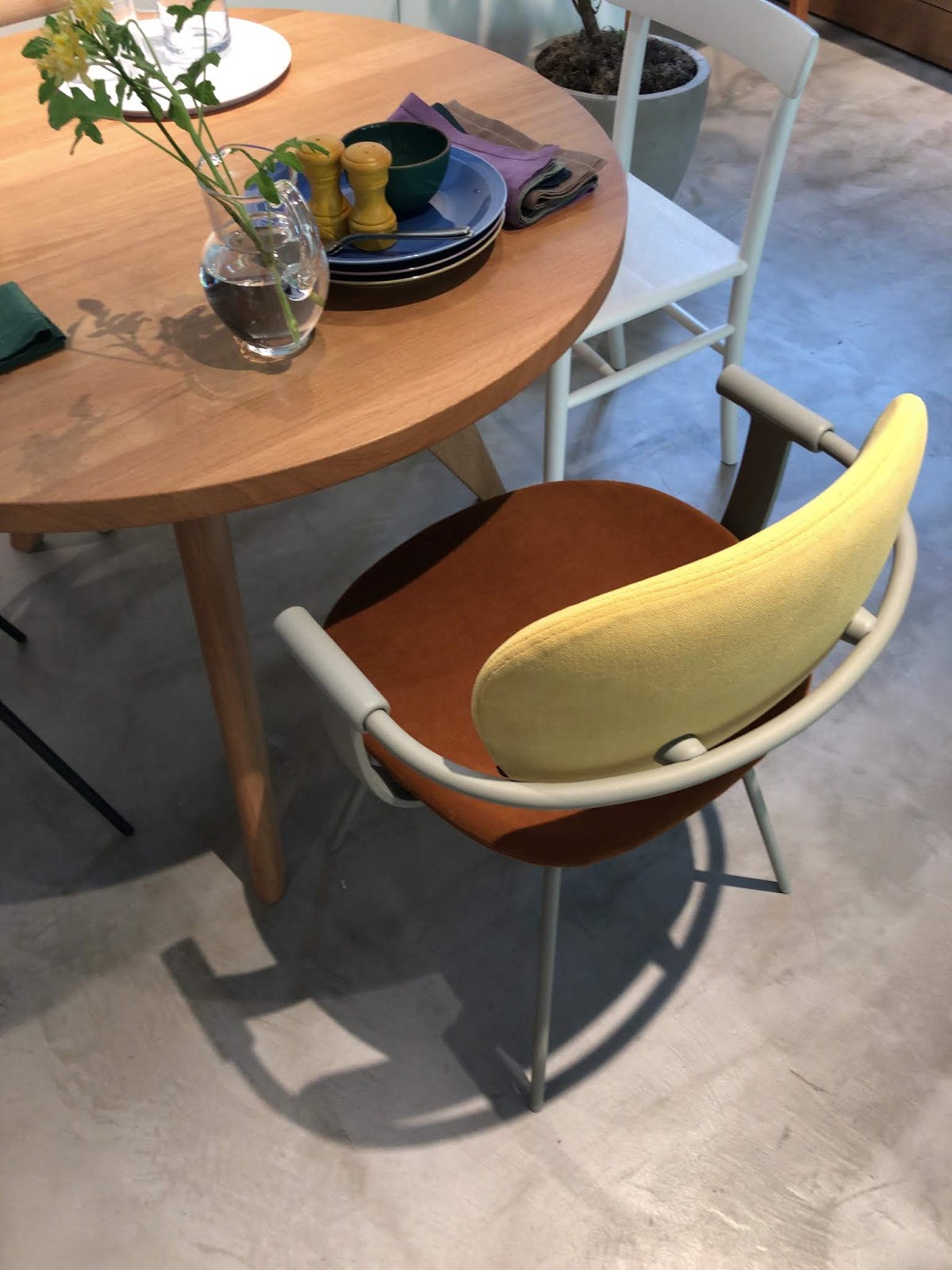 野良犬のケンチク彷徨記: 「働く」と「暮らす」を越境するワークチェア