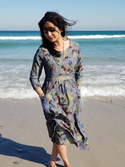 Singer Sunitha Latest Pics In Beach Looking Cute 23