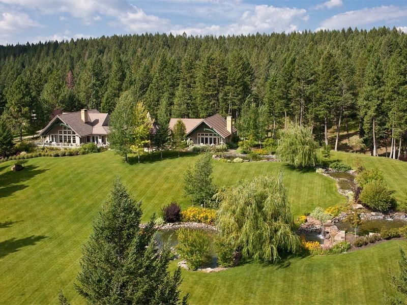 Rocking Horse Ranch Home and Courtyard