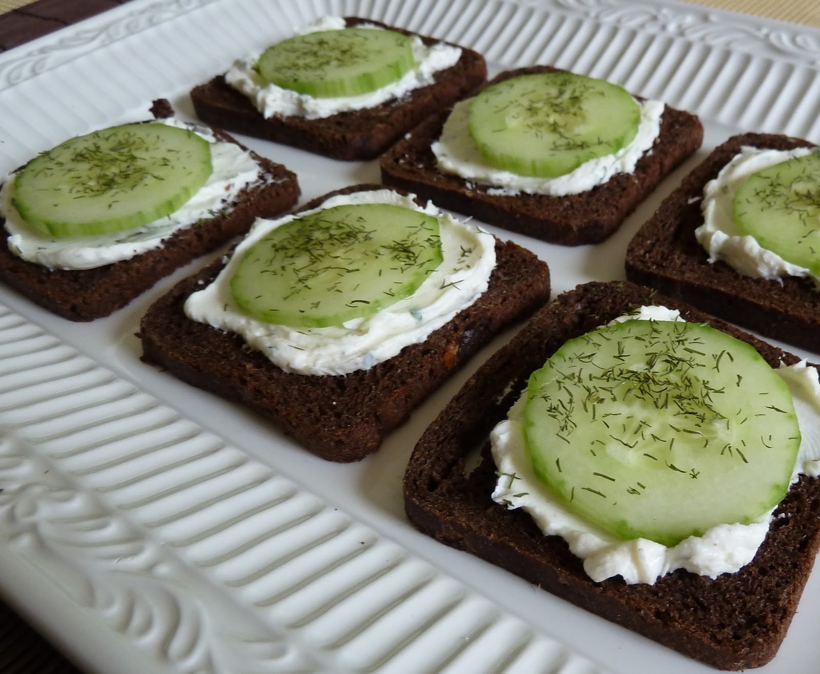 Birdy Chat: Labor Day Recipes ~ Cucumber Dill Sandwiches