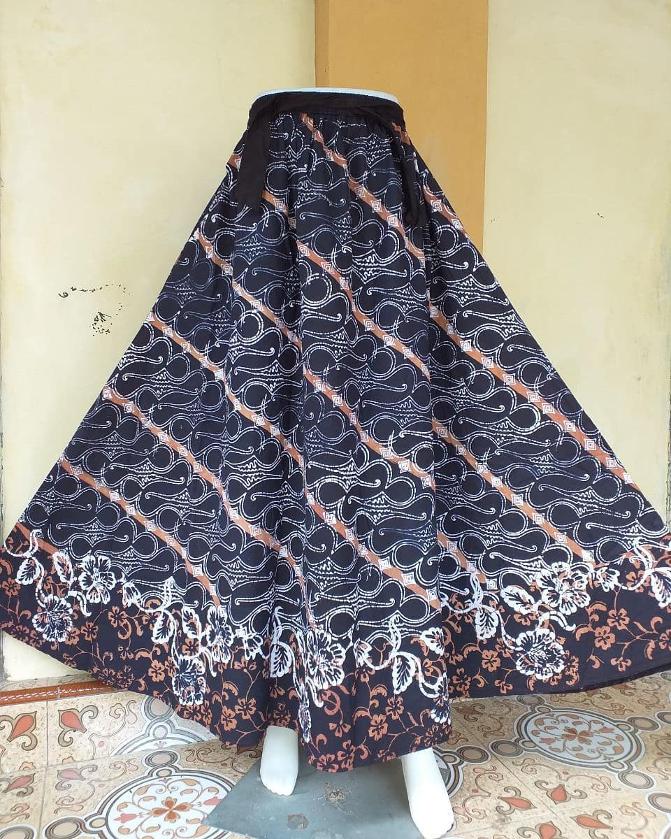 38+ Desain Rok Batik Panjang Modern PNG Blog Garuda Cyber