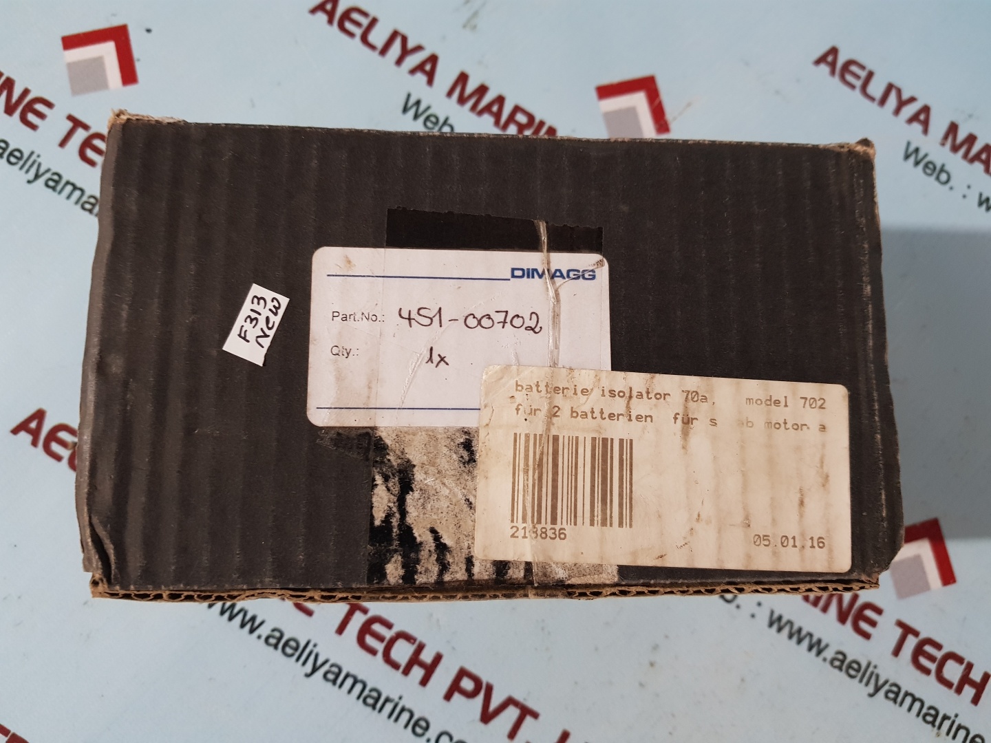 MULTI BATTERY ISOLATOR 702 Aeliya Marine