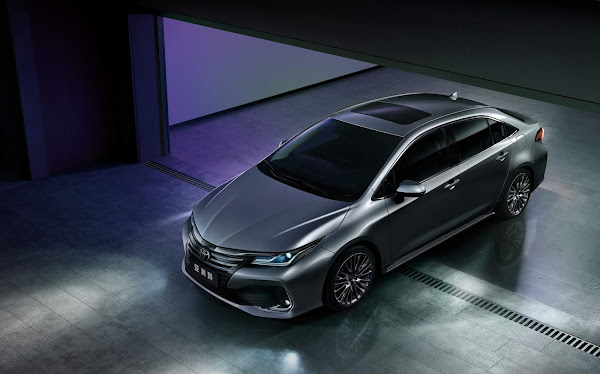 Toyota Allion: Corolla com entre-eixos alongado chega à China