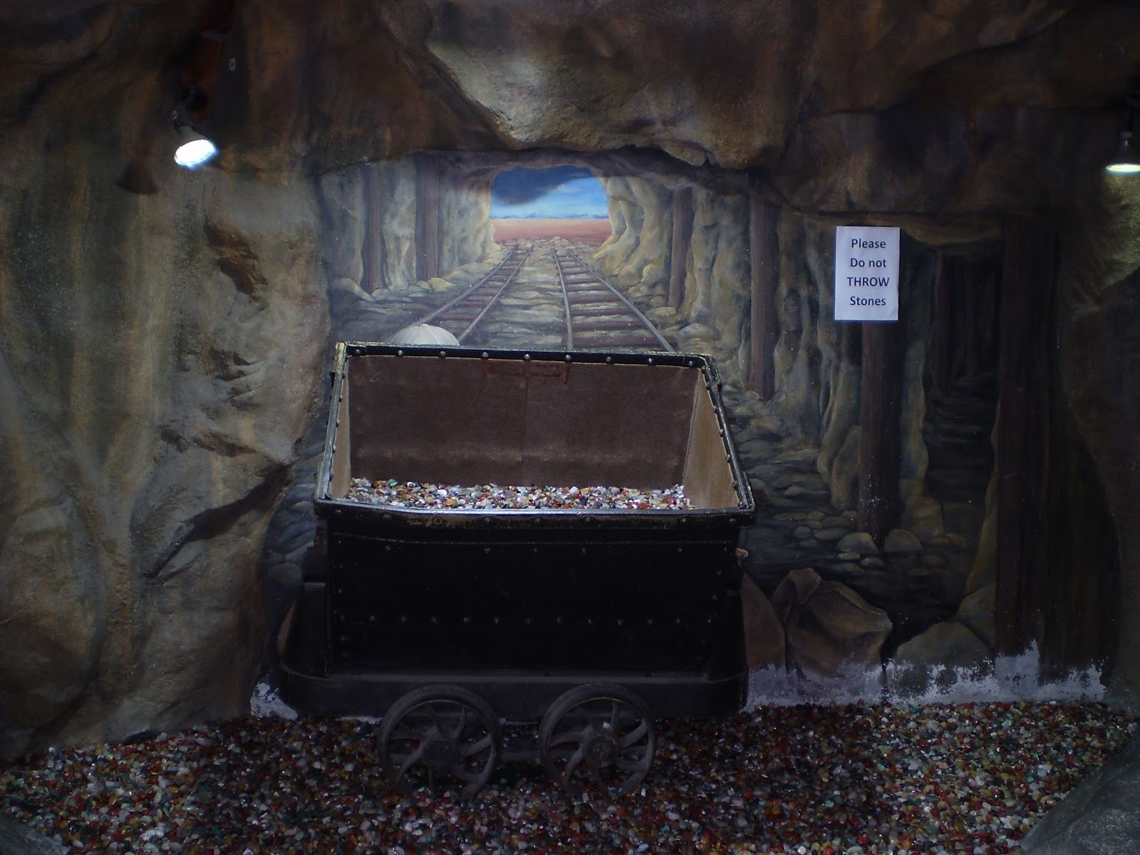 Scratch Patch Waterfront Blue Poinsettia