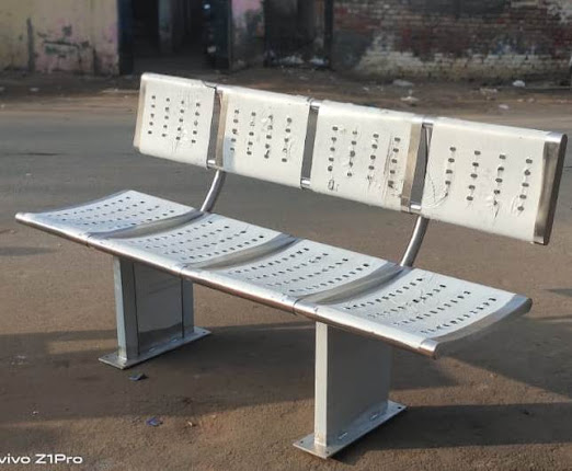 Stainless Steel 4Seater Railway Platform Bench