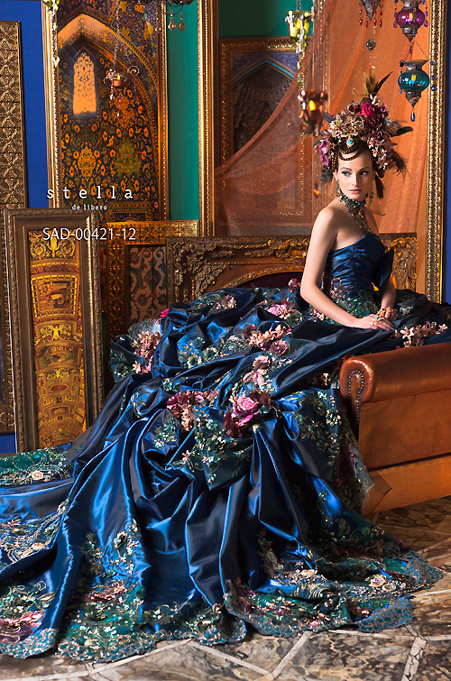 roses noires: Gorgeous dresses "Stella De Libero"