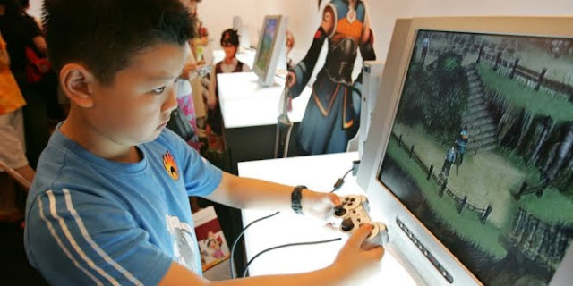 WASPADA : Inilah 4 Bahaya Bermain Video Game Pada Anak WASPADA : Inilah 4 Bahaya Bermain Video Game Pada Anak