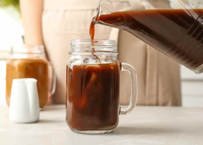 How to Make Cold Brew Coffee in a Mason Jar How to Make Cold Brew Coffee in a Mason Jar