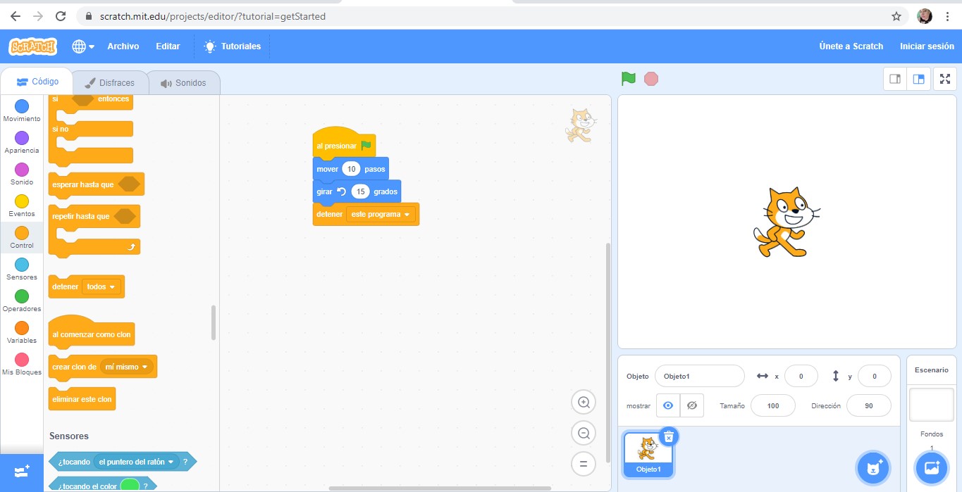 ¿CÓMO FUNCIONA SCRATCH?