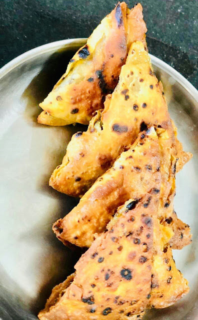 mutter-paneer-stuffed-samosa-from-leftover-roti