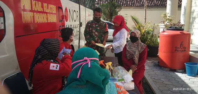 Babinsa Koramil 15/Polanharjo Donorkan Darahnya