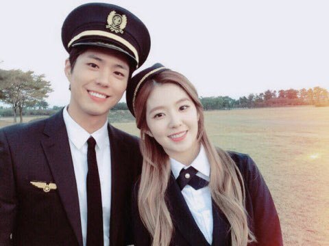 [enter-talk] WHAT WILL THE NEW MUSIC BANK MC'S FACE COMBO LOOK LIKE