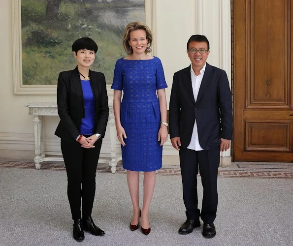 Queen Mathilde of Belgium welcomed two well-known contemporary artists from China, Mr. Liu Xiaodong and Ms. Yu Hong