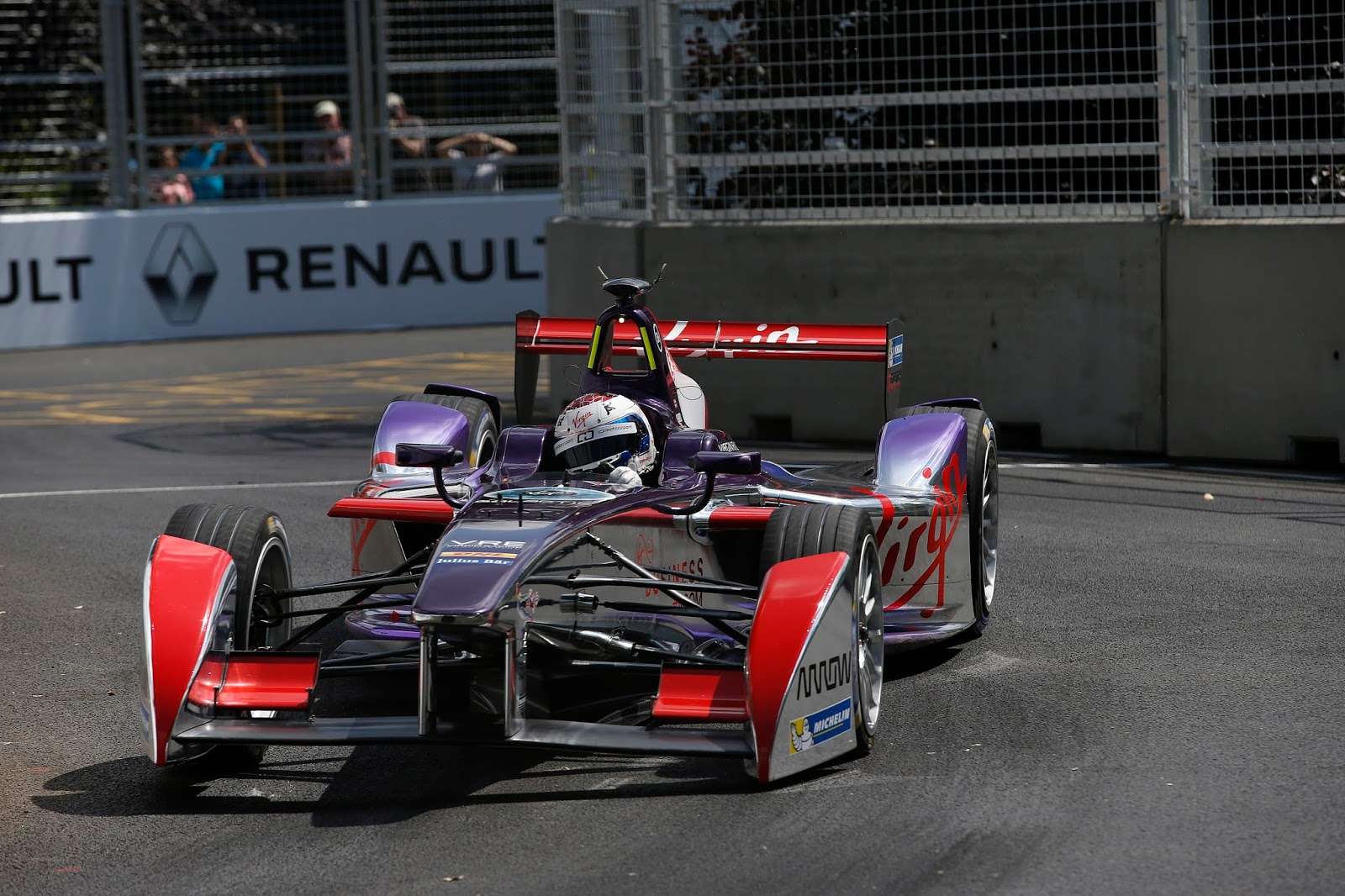 Formula e болиды. Formula e 2019 болиды. формула е характеристики. формула е 2014 болиды. Formula e электродвигатель.