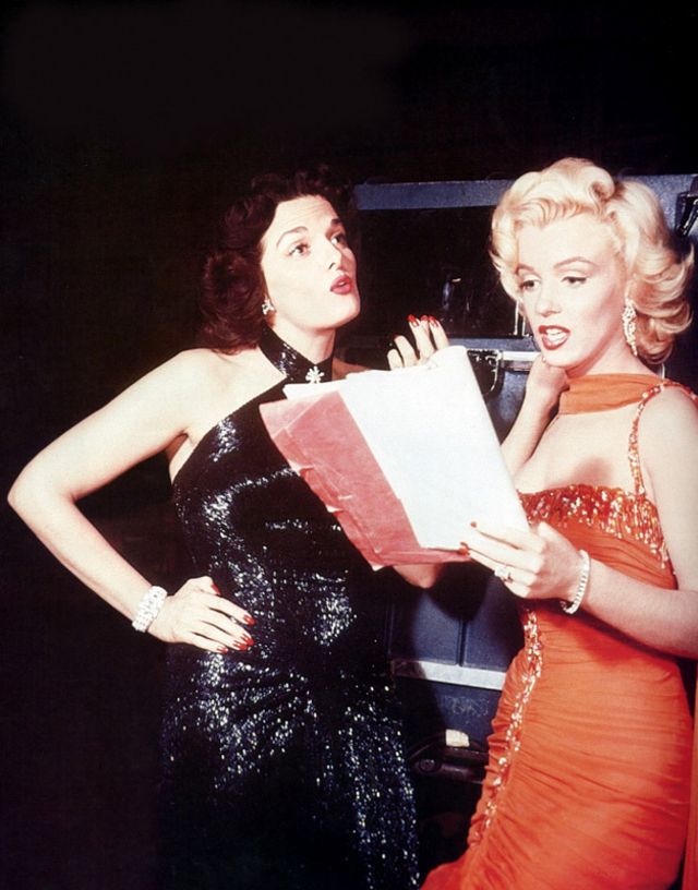 32 Stunning Photos of Marilyn Monroe and Jane Russell While Filming "Gentlemen Prefer Blondes