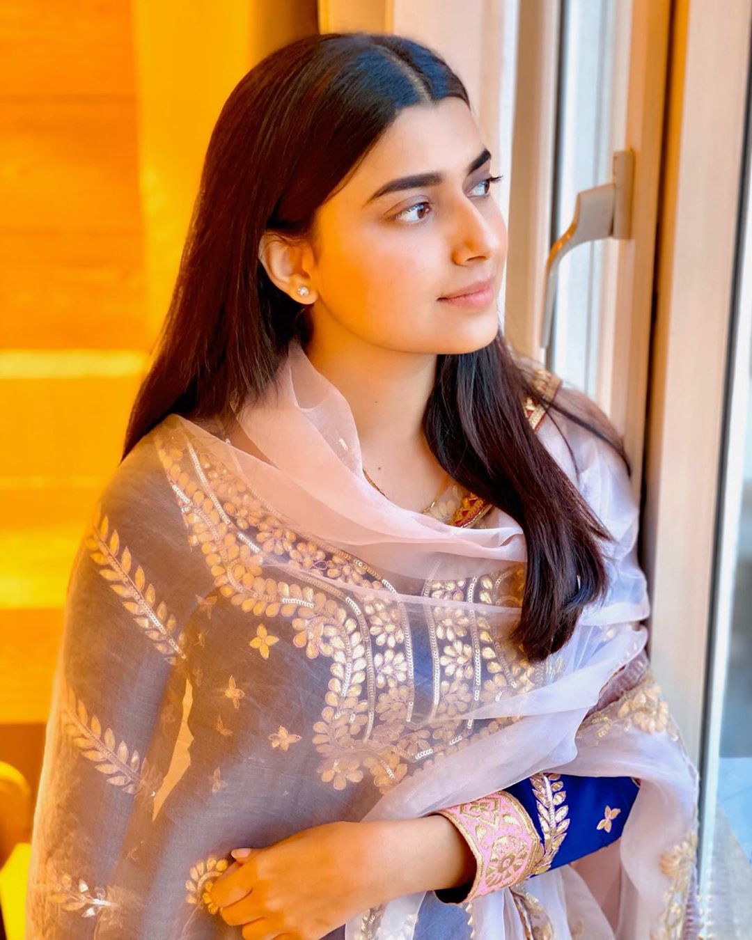 Nimrat Khaira Hd Images Photos Pictures Gallery Best nimrat khaira hits albums punjabi. nimrat khaira hd images photos pictures